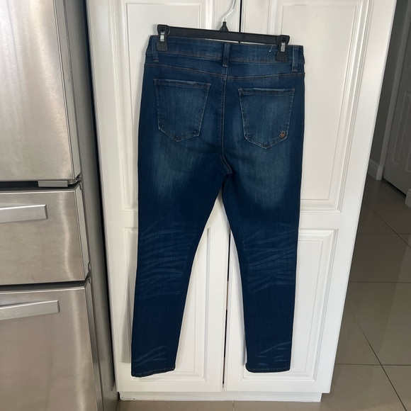 Indigo Rein Women's ankle jeans JEWELED Junior Fray leg size 11 - Picture 4 of 4